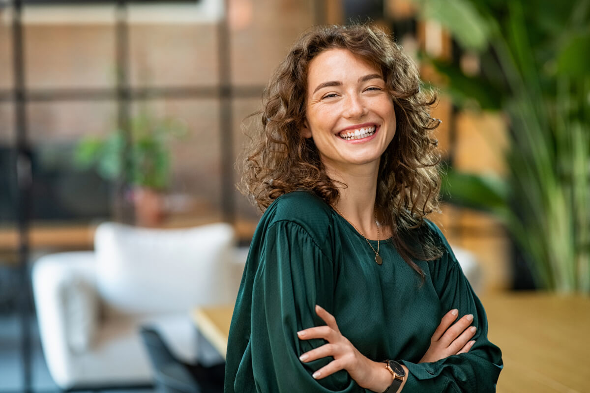 smiling women for lash lift training course